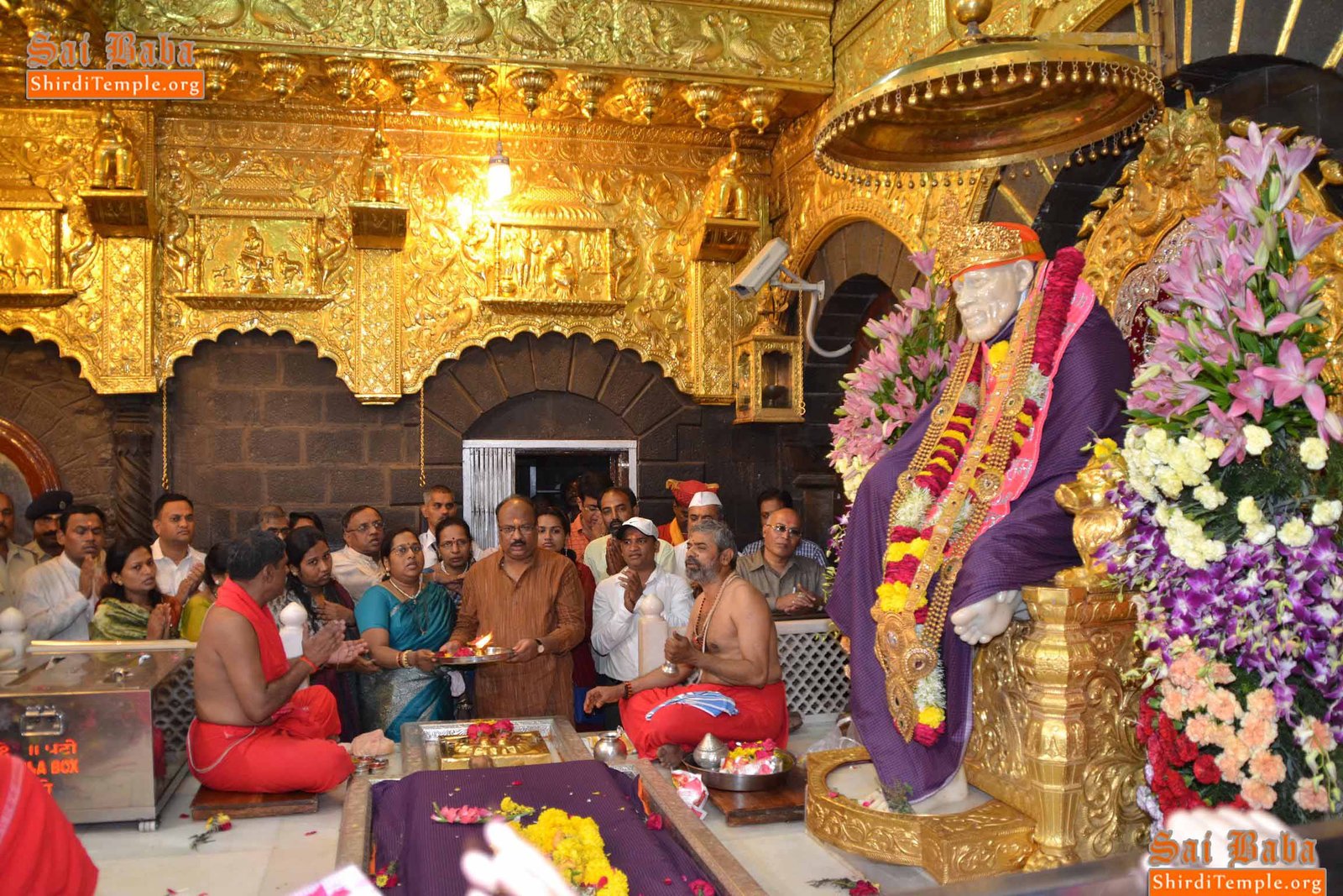 Bangalore to Shirdi Tour Package